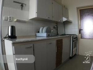 Pronájem bytu 2+1, České Budějovice, J. Opletala, 62 m2