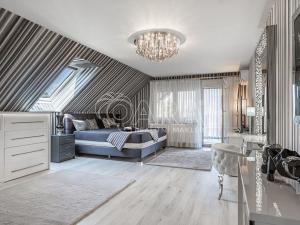 Prodej vily, Zeleneč, Štefánikova, 540 m2