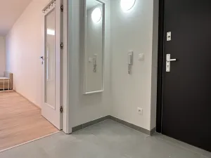 Pronájem bytu 1+kk, Praha - Smíchov, Holečkova, 8 m2