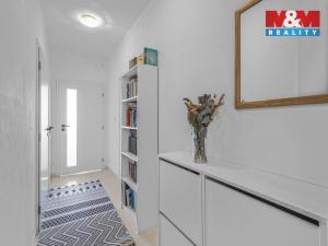 Pronájem bytu 2+kk, Praha - Dolní Chabry, U jízdárny, 51 m2