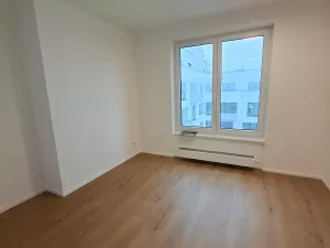 Pronájem bytu 1+kk, Brno, třída Generála Píky, 32 m2