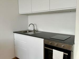 Pronájem bytu 1+kk, Praha - Záběhlice, Hvozdíková, 24 m2