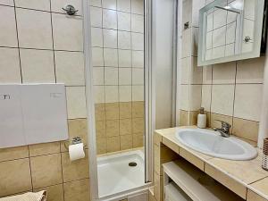 Pronájem bytu 1+kk, Praha - Záběhlice, Hvozdíková, 24 m2