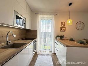 Pronájem bytu 1+kk, Zlín, Pod Hradem II, 29 m2