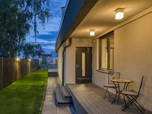 Prodej rodinného domu, Praha - Dolní Měcholupy, Na návsi, 392 m2