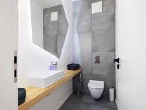 Pronájem vily, Praha - Horní Měcholupy, U Golfu, 248 m2