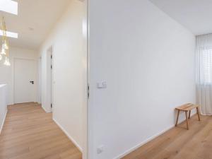 Pronájem vily, Praha - Horní Měcholupy, U Golfu, 248 m2