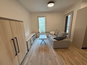 Pronájem bytu 1+kk, Praha - Stodůlky, Hábova, 36 m2