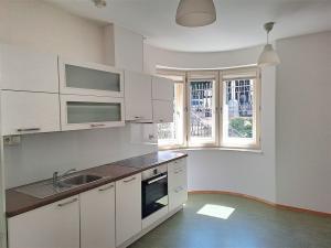 Pronájem bytu 2+1, Praha, Na květnici, 66 m2