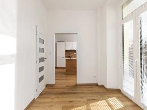 Pronájem bytu 2+kk, Praha - Nusle, 5. května, 51 m2