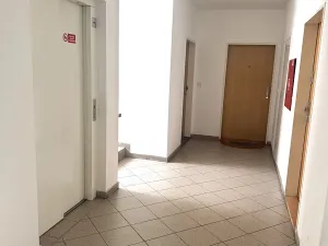 Pronájem bytu 2+kk, Praha - Strašnice, Janýrova, 55 m2