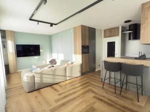 Pronájem bytu 4+kk, Praha - Zličín, Sazovická, 158 m2