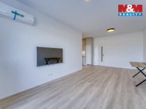 Pronájem bytu 2+kk, Plzeň - Skvrňany, Františka Kováříka, 63 m2