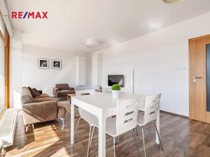 Prodej bytu 2+kk, Mníšek pod Brdy, Ke škole, 57 m2