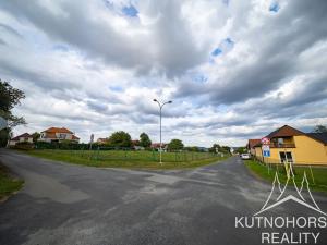 Prodej pozemku pro bydlení, Okřesaneč, 1732 m2