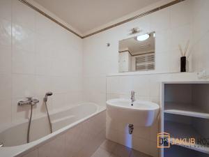 Prodej bytu 1+kk, Harrachov, 39 m2