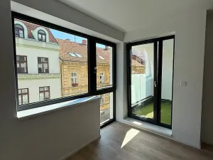 Pronájem bytu 2+kk, České Budějovice, Štítného, 57 m2