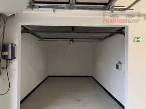 Pronájem garáže, Brno, Křepelčí, 17 m2