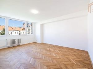 Prodej bytu 3+1, Praha - Podolí, Na Topolce, 83 m2