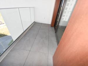 Pronájem bytu 1+kk, Praha - Hrdlořezy, V třešňovce, 40 m2