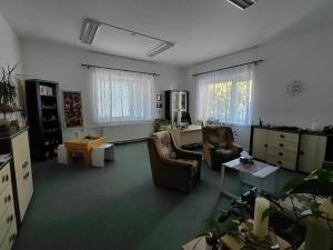 Prodej kanceláře, Náchod, Hálkova, 600 m2