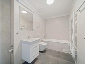Pronájem bytu 1+kk, Praha - Chodov, Líbalova, 30 m2