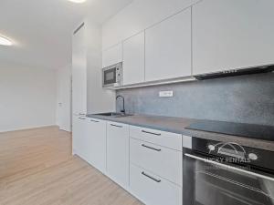 Pronájem bytu 1+kk, Praha - Chodov, Líbalova, 30 m2