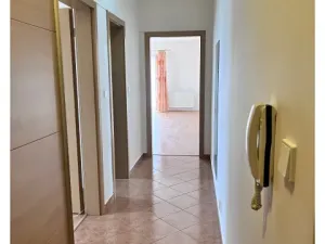 Pronájem bytu 2+kk, Praha - Štěrboholy, Andersenova, 61 m2
