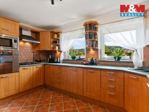Prodej rodinného domu, Chuchelna, 290 m2