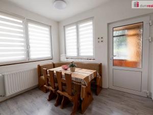 Prodej rodinného domu, Měšice, Na Křížku, 316 m2