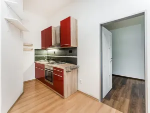 Pronájem bytu 2+1, Hradec Králové, náměstí Svobody, 70 m2