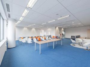 Pronájem kanceláře, Praha - Vokovice, Evropská, 700 m2