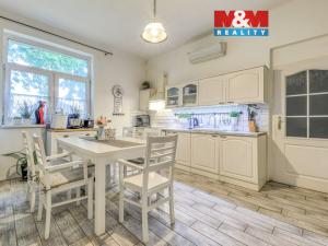 Prodej rodinného domu, Zahrádka, 300 m2