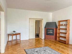 Pronájem bytu 2+1, Hradec Králové, Nerudova, 78 m2