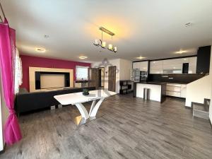 Pronájem bytu 3+kk, Moravské Knínice, Pod Školou, 113 m2