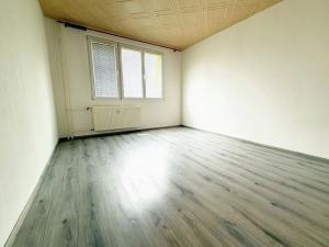 Pronájem bytu 2+1, Poběžovice, Budovatelů, 67 m2