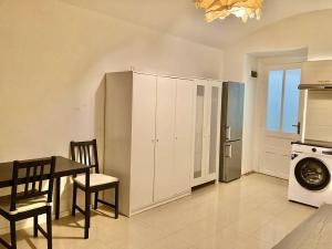 Pronájem bytu 1+kk, Praha - Vršovice, Bulharská, 20 m2