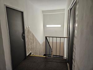 Pronájem obchodního prostoru, Pardubice, Palackého třída, 82 m2