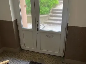 Pronájem bytu 1+kk, Praha - Vršovice, Jerevanská, 27 m2