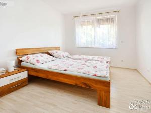 Pronájem bytu 4+kk, Šestajovice, 110 m2