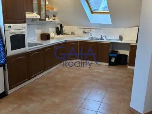 Pronájem bytu 4+1, Vracov, náměstí Míru, 200 m2