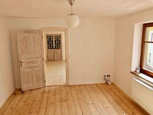 Prodej bytu 2+kk, Lomnice nad Popelkou, Doubravského, 55 m2