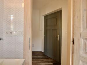Prodej bytu 2+kk, Lomnice nad Popelkou, Doubravského, 55 m2
