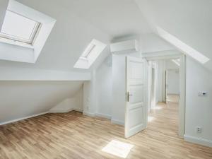 Pronájem bytu 4+1, Praha, Karoliny Světlé, 151 m2