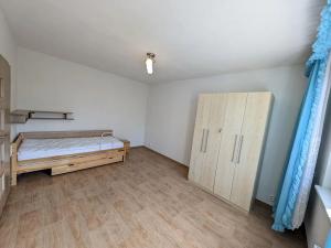 Pronájem bytu 2+kk, Kraslice, B. Smetany, 36 m2