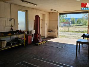Pronájem obchodního prostoru, Chrášťany, U Cihelny, 100 m2
