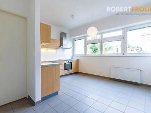 Pronájem bytu 4+1, Praha - Dejvice, Kladenská, 125 m2