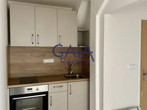 Pronájem bytu 2+1, Kyjov, třída Komenského, 58 m2