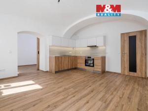 Prodej bytu 2+kk, Třebechovice pod Orebem, Masarykovo náměstí, 57 m2