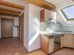 Prodej bytu 2+kk, Poděbrady - Poděbrady II, Dr. Beneše, 61 m2
